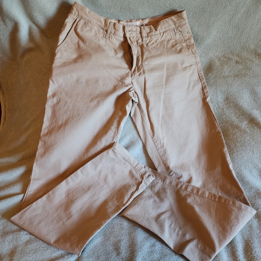 Men's kaki pants..slim fit..measurement in pics attach...H&M..